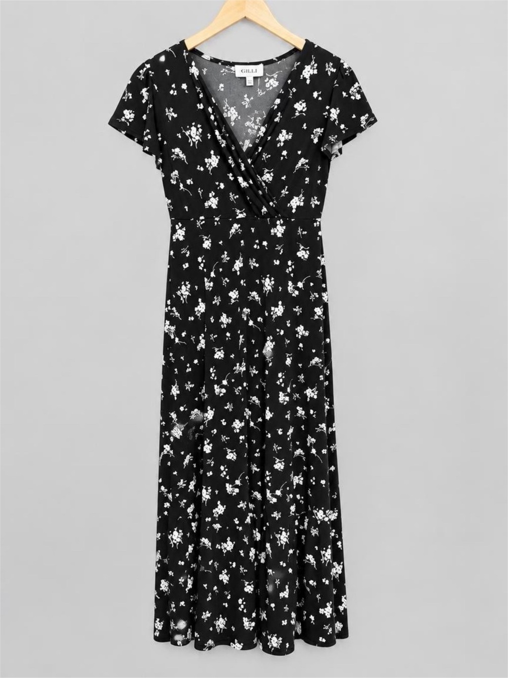 New With Tags Gilli Black and White Floral Wrap Maxi Maternity Dress